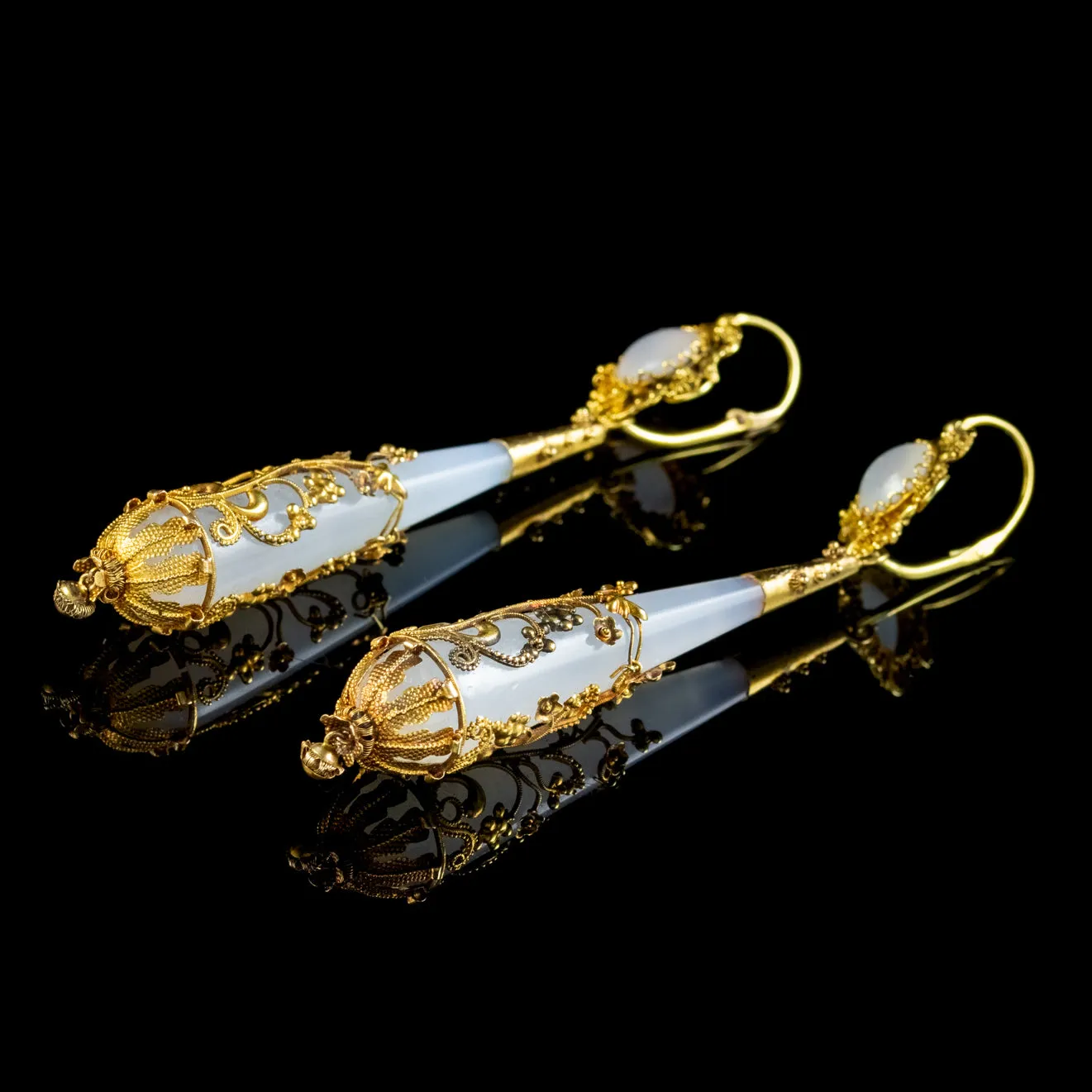 ANTIQUE GEORGIAN DAY AND NIGHT CHALCEDONY DROP EARRINGS 18CT GOLD CIRCA 1800