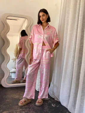 Dominica Pant
