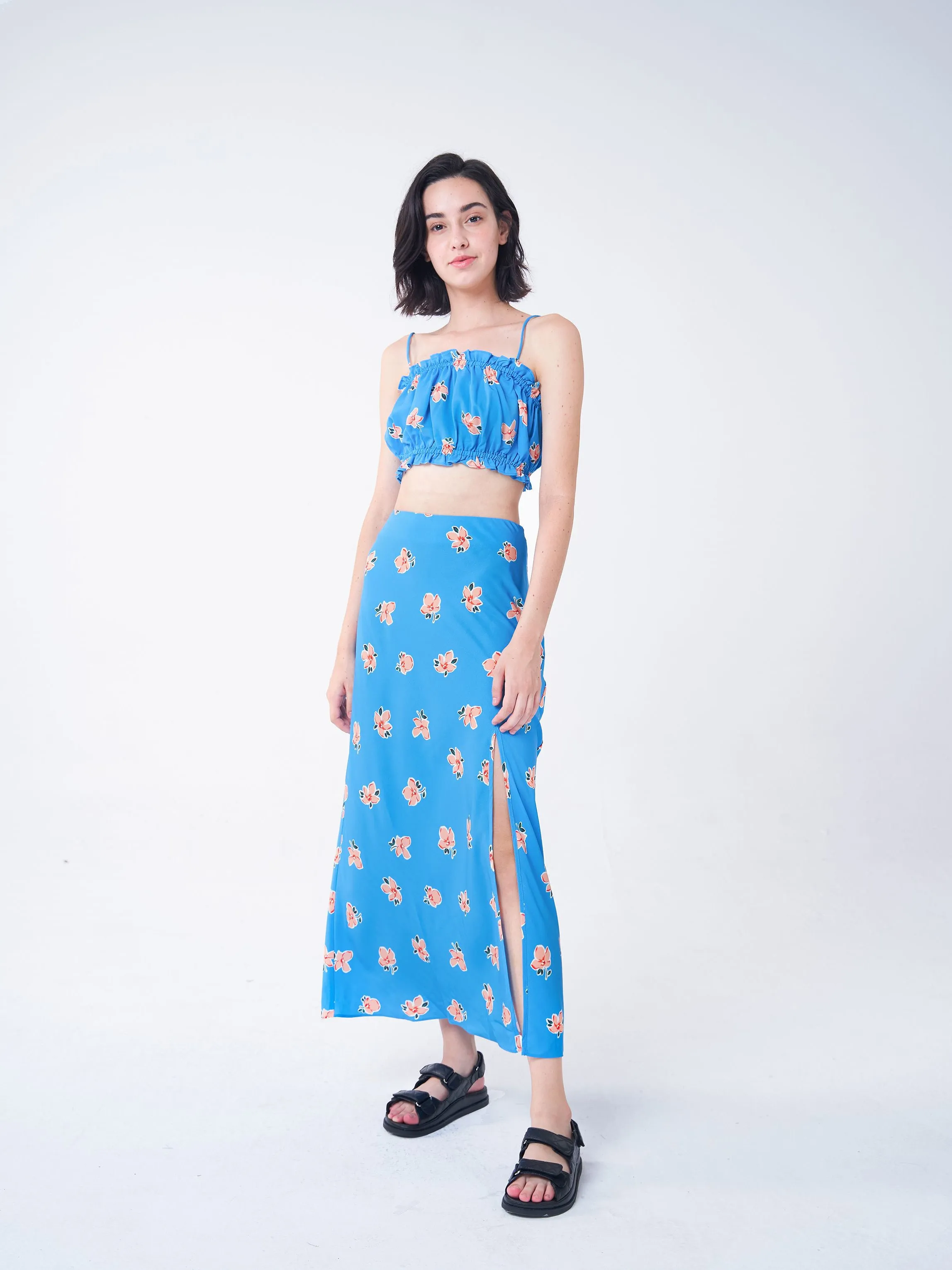 Glamorous Care Blue Orange Floral Crop Top