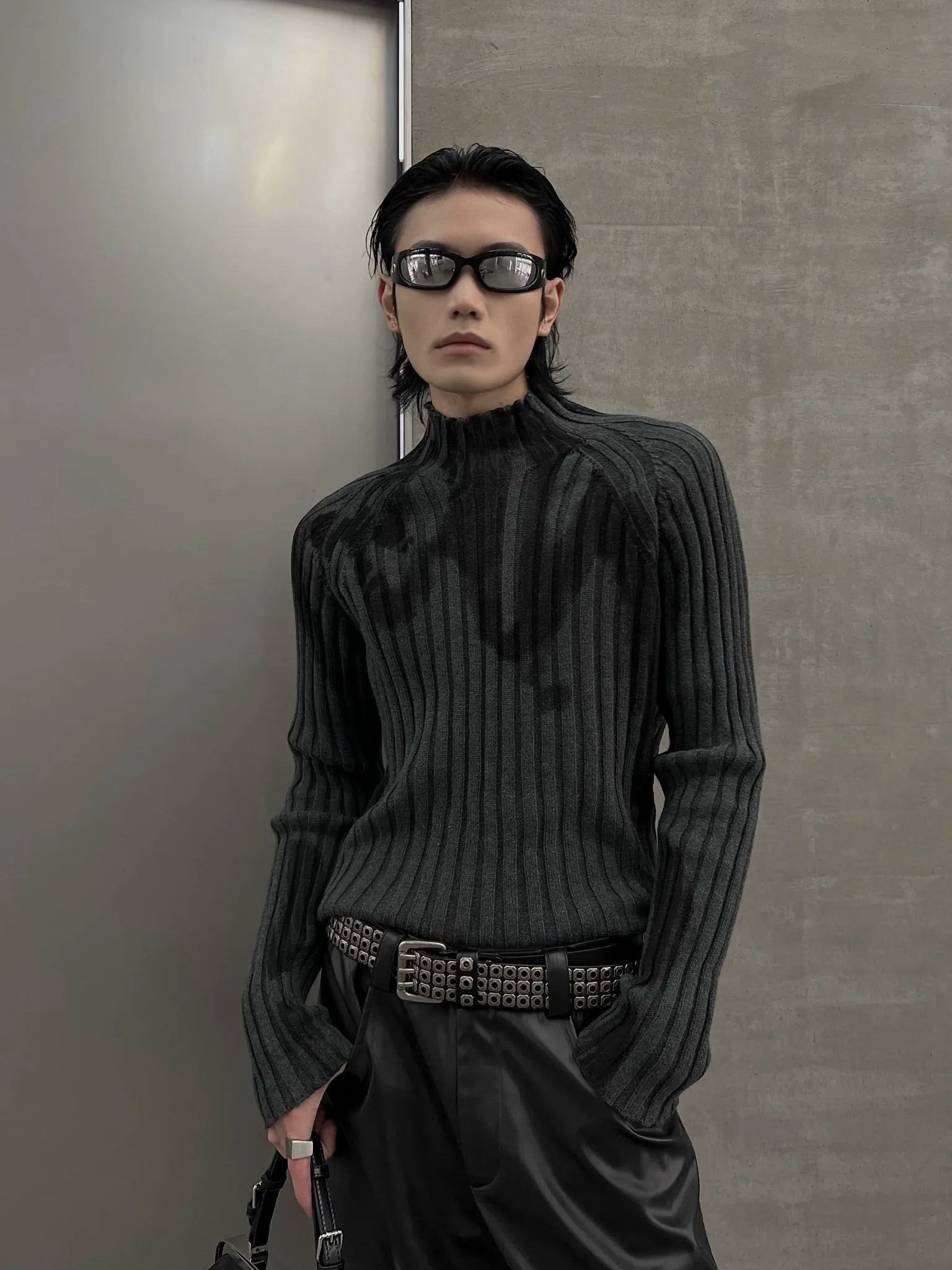 Graphic Design Mock Neck Tops SLW0003
