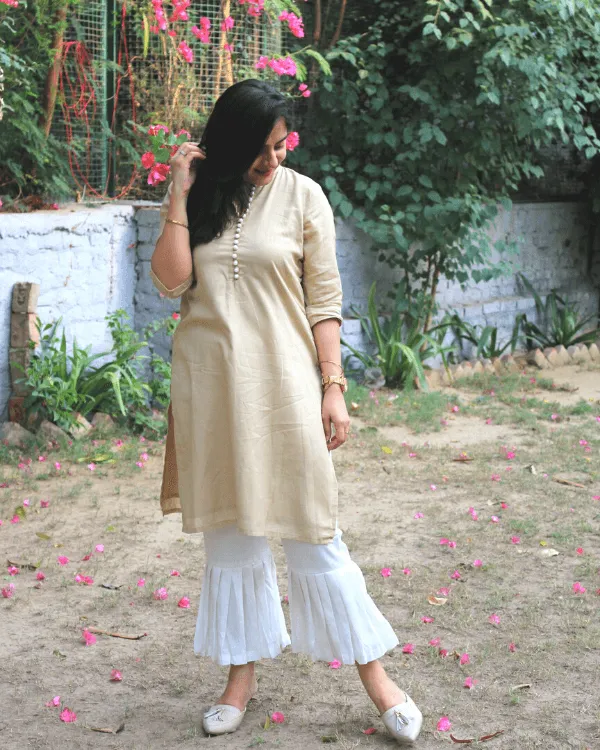 White Pleated Pants